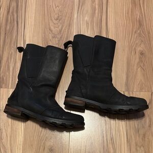 Black Leather Sorel Boots